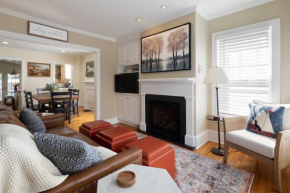 Charming House in the heart of Downtown with Patio!